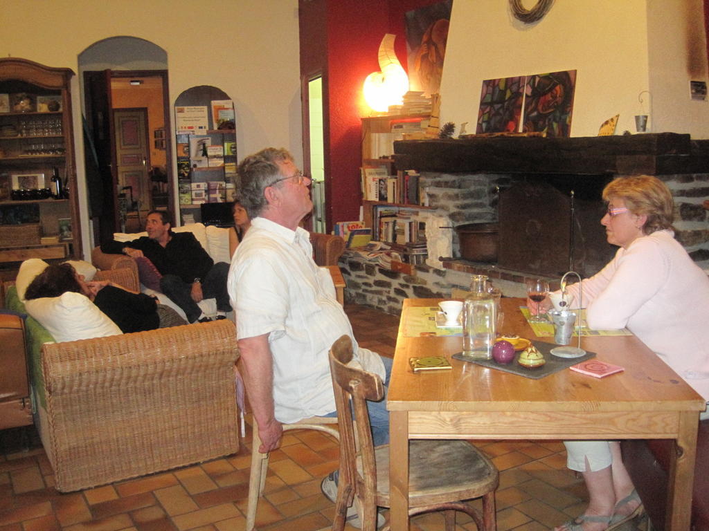 La Trobada Hotel Escaro Buitenkant foto
